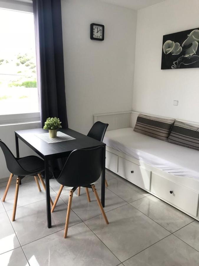 Nelany Apartment Zubovici Bagian luar foto