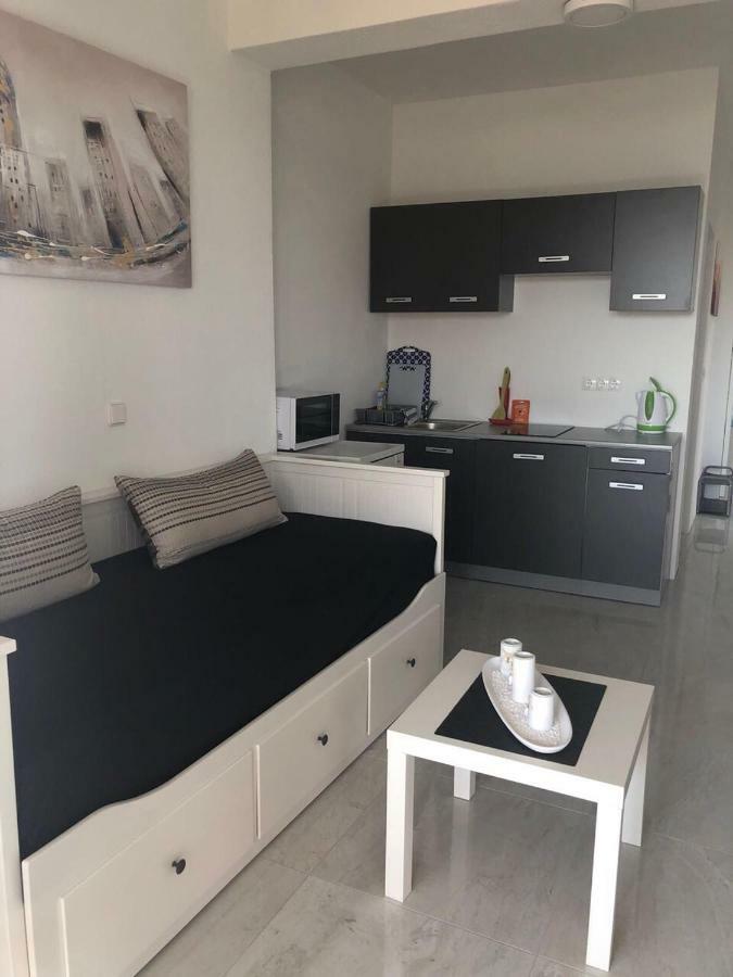 Nelany Apartment Zubovici Bagian luar foto