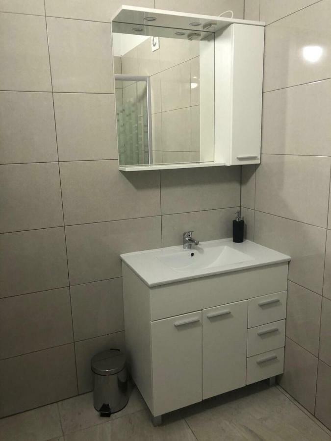 Nelany Apartment Zubovici Bagian luar foto