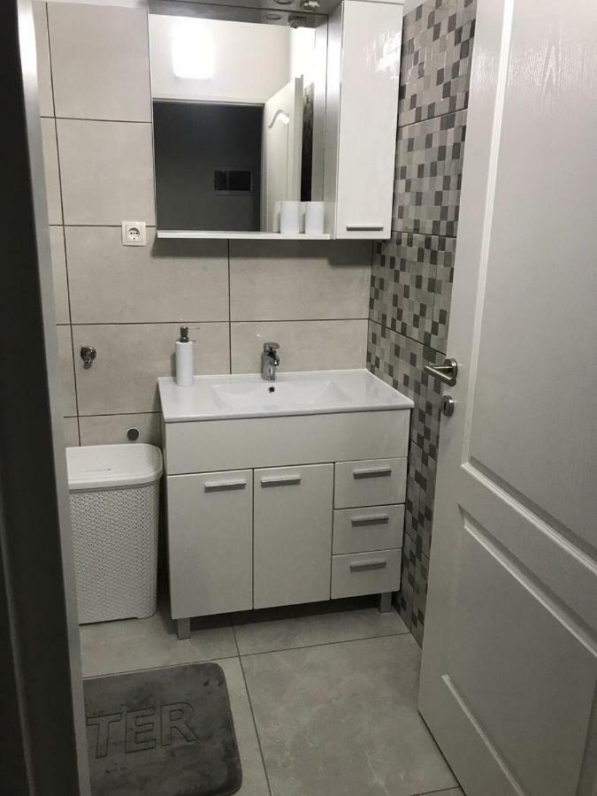 Nelany Apartment Zubovici Bagian luar foto